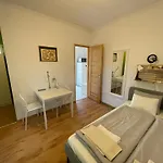 Mano Holiday home